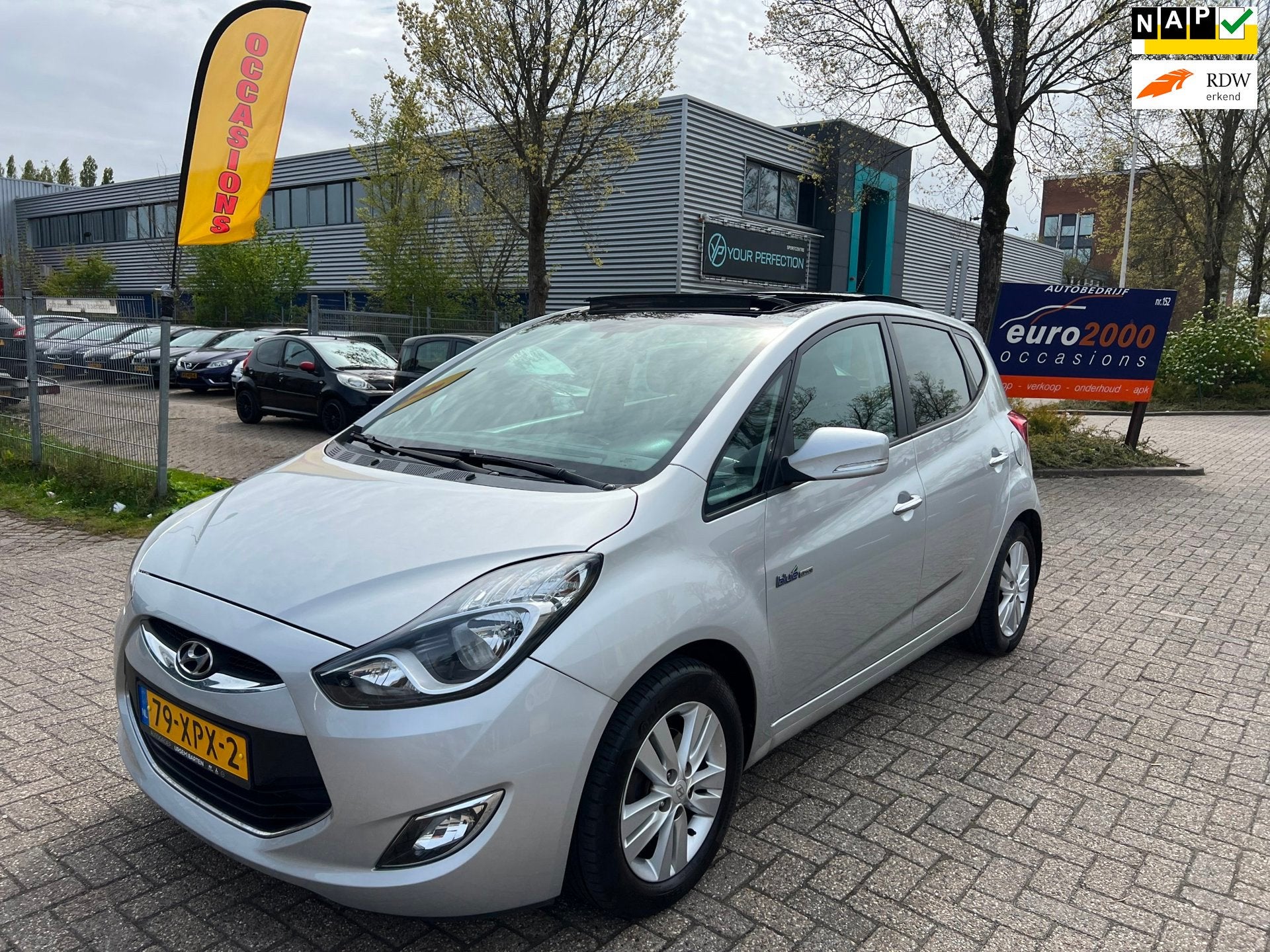 Hyundai Ix20 1.4i i-Vision - PANORAMA - DEALER ONDERHOUD !, Auto's, Voorwielaandrijving, Euro 5, Stof, Gebruikt