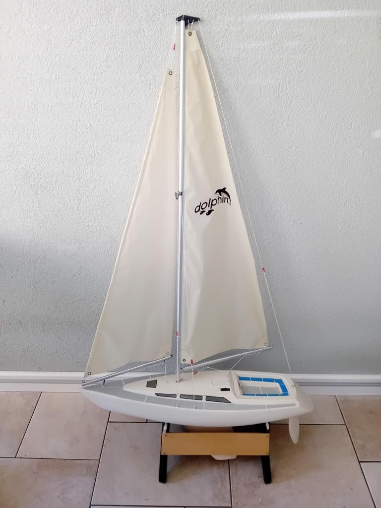 Robbe Dolphin Radiografische Zeilboot, masthoogte 100 cm, Ophalen, Gebruikt