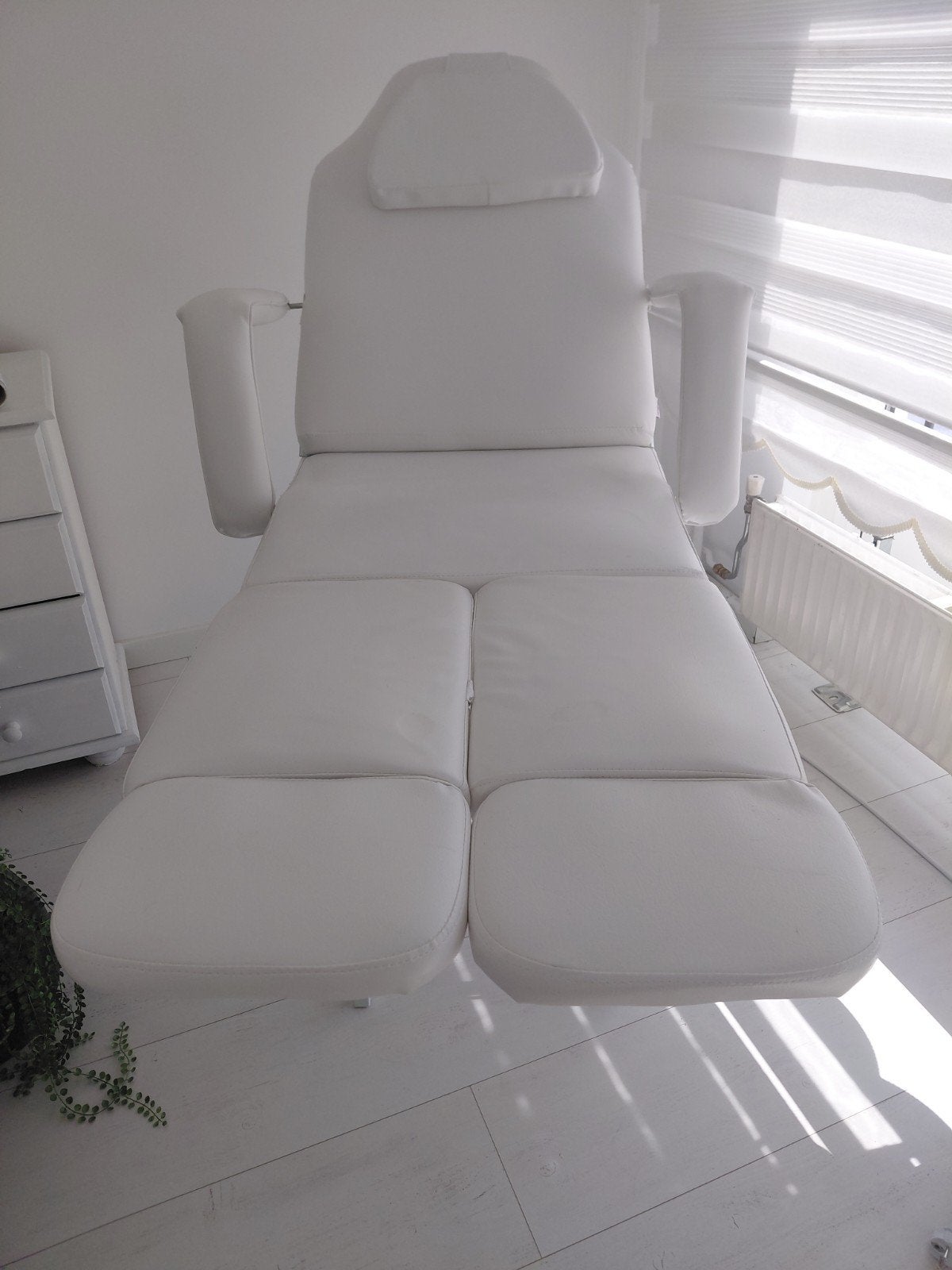 schoonheid salon stoel of cosmetische behandelstoel, Ophalen, Eenpersoons, 75 tot 100 cm, Zo goed als nieuw