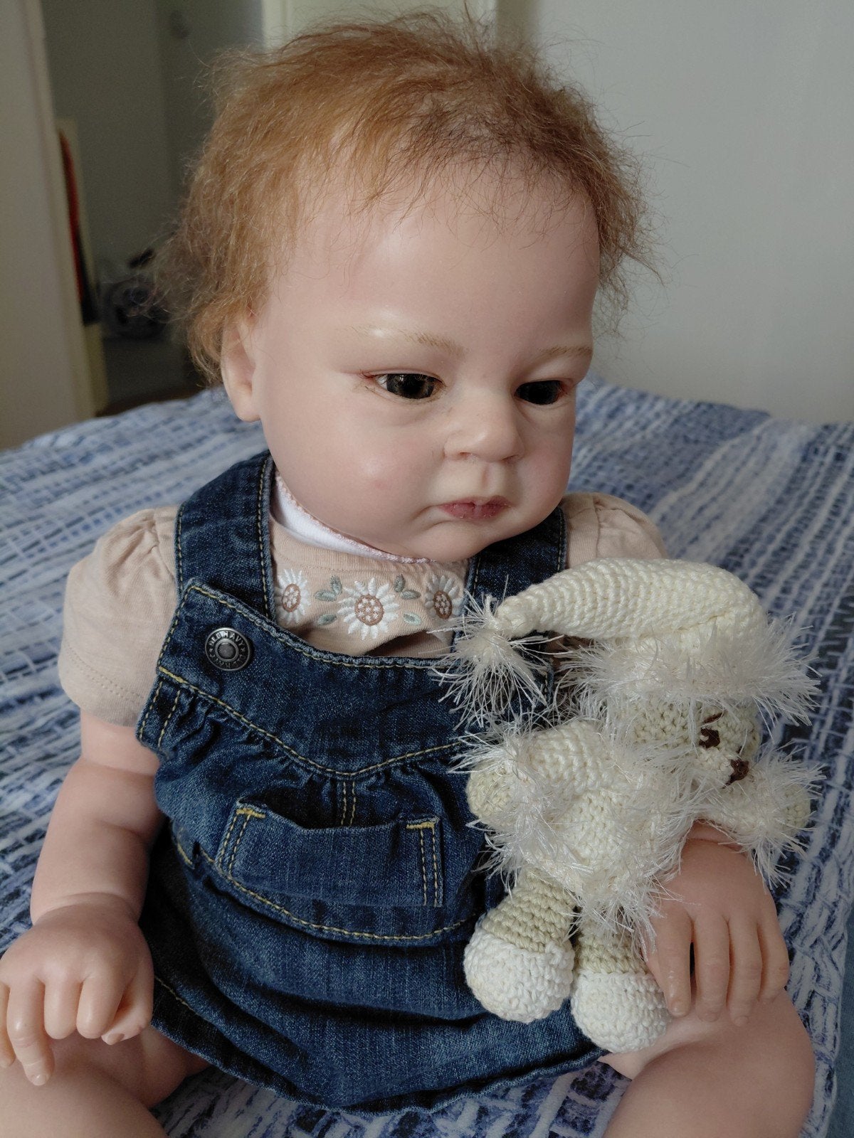 Reborn Peutertje - Zelfstandig zittend met certificaat, Verzamelen, Poppen, Ophalen of Verzenden, Zo goed als nieuw, Babypop, Levensecht of Reborn