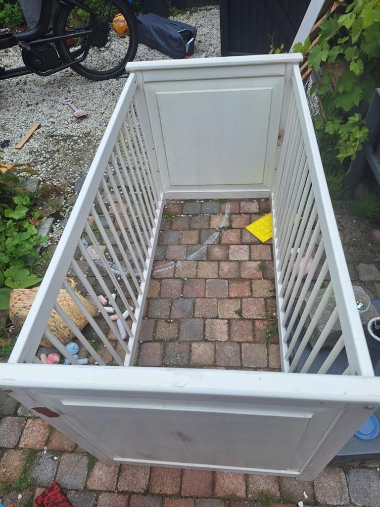 Babybed 60x120 cm met matras, zo goed als nieuw, Ophalen, 140 tot 160 cm, Zo goed als nieuw, Matras