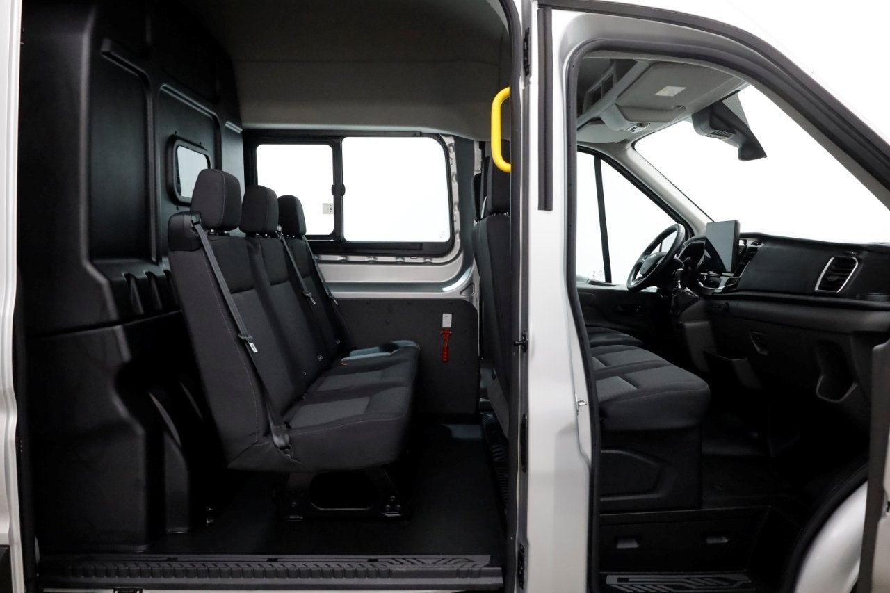 Ford Transit 330 2.0 TDCI 130pk L3H3 D.C. Trend ACC/Airco/Na, Voorwielaandrijving, Euro 6, 4 cilinders, 11 km/l