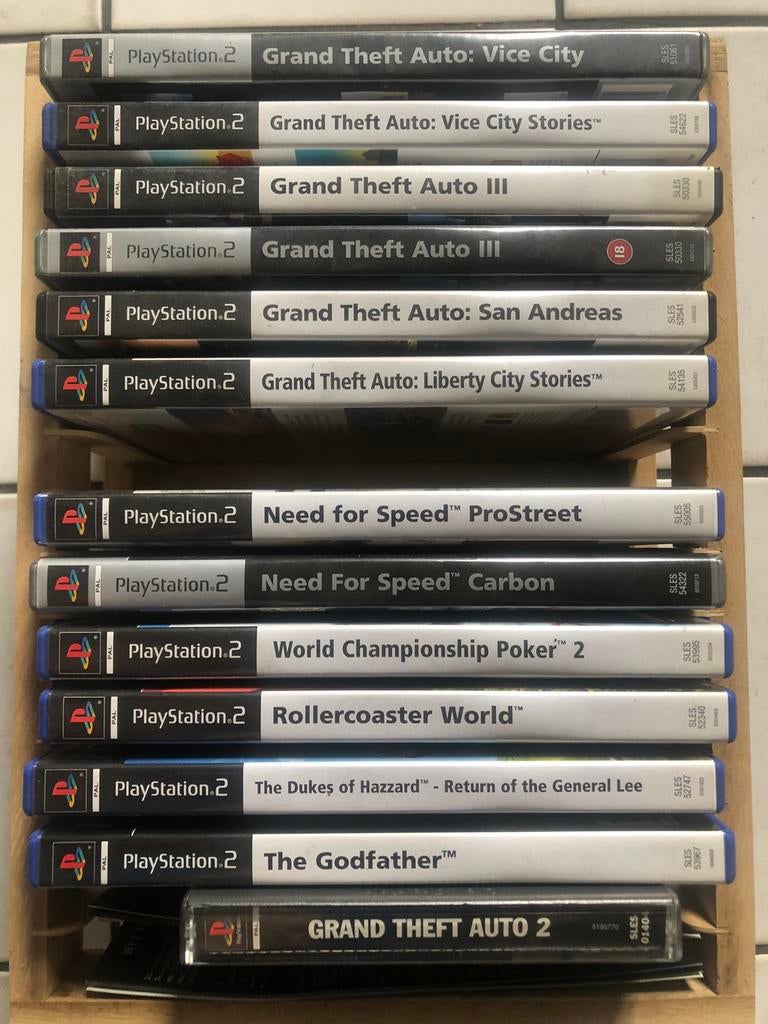 PlayStation 2 games, Spelcomputers en Games, Spelcomputers | Sony PlayStation 2, Ophalen of Verzenden, Zo goed als nieuw, Met 1 controller