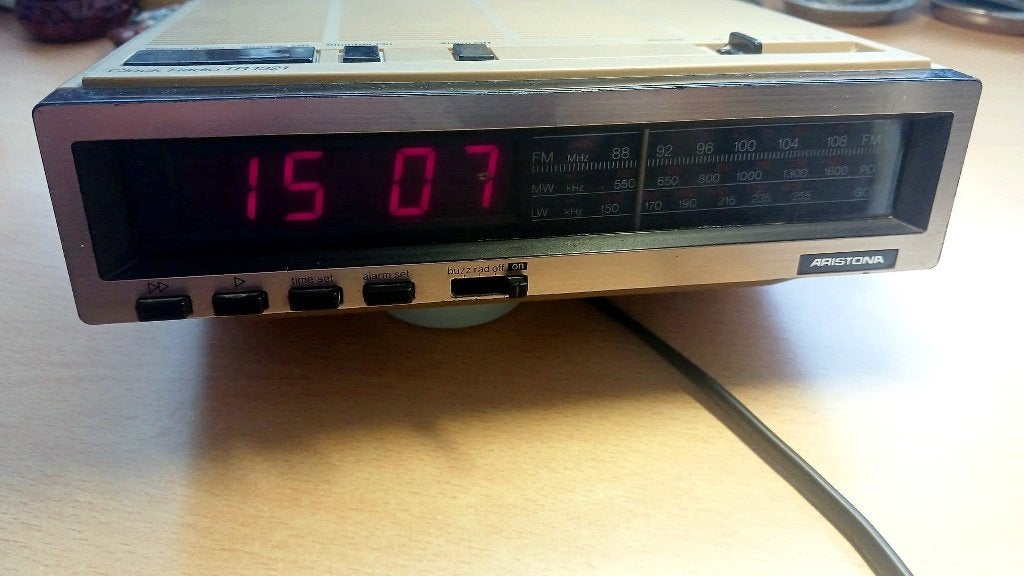 Wekkerradio Aristona Retro jaren 70, Verzamelen, Ophalen of Verzenden, Audio en Video