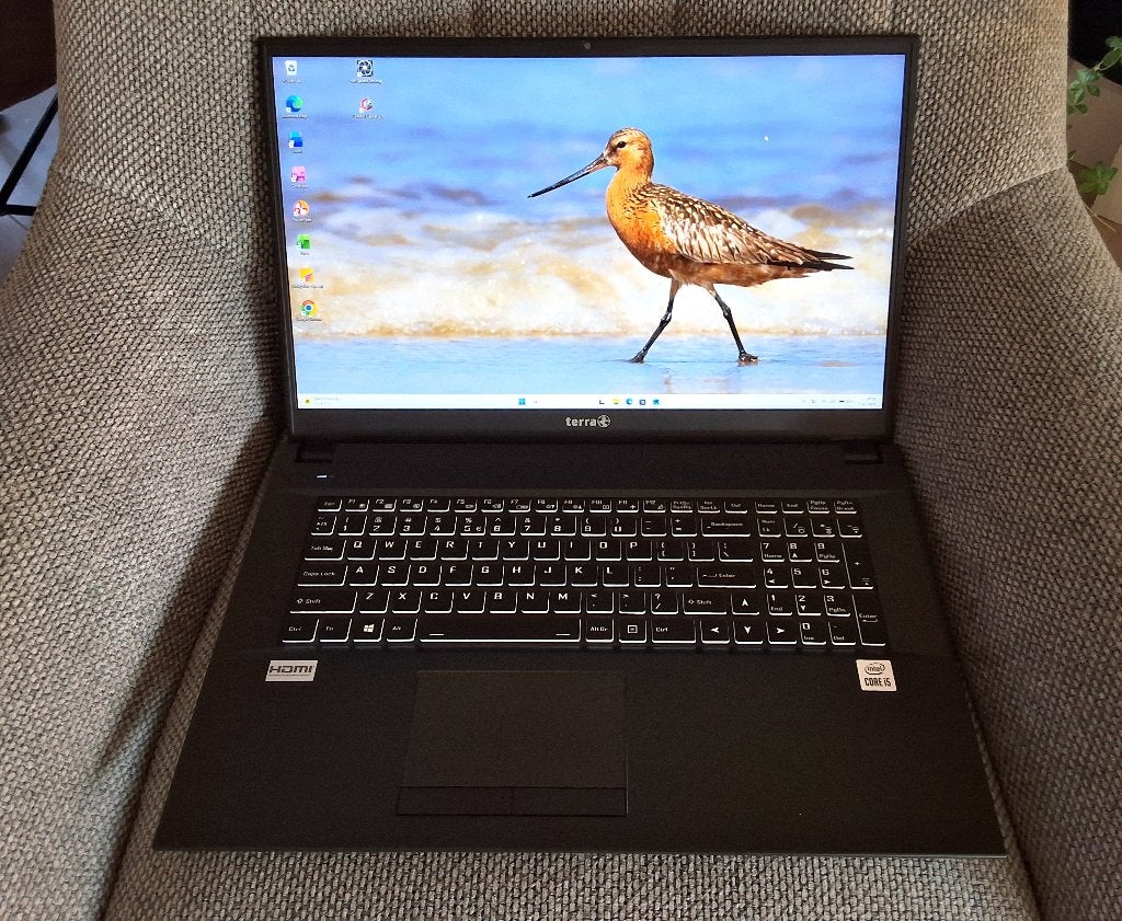 Terra Mobile 1716 - 17 "  Laptop  16 Gb Wind.11- 512 SSD, Terra Mobile 1716, Met videokaart, Qwerty, Zo goed als nieuw