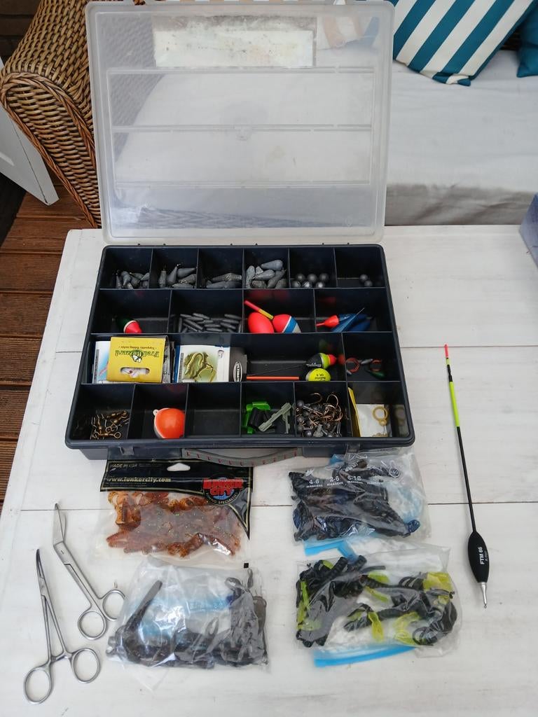 Roofvissen Grote Tacklebox met veel accecoires, Ophalen of Verzenden, Overige typen