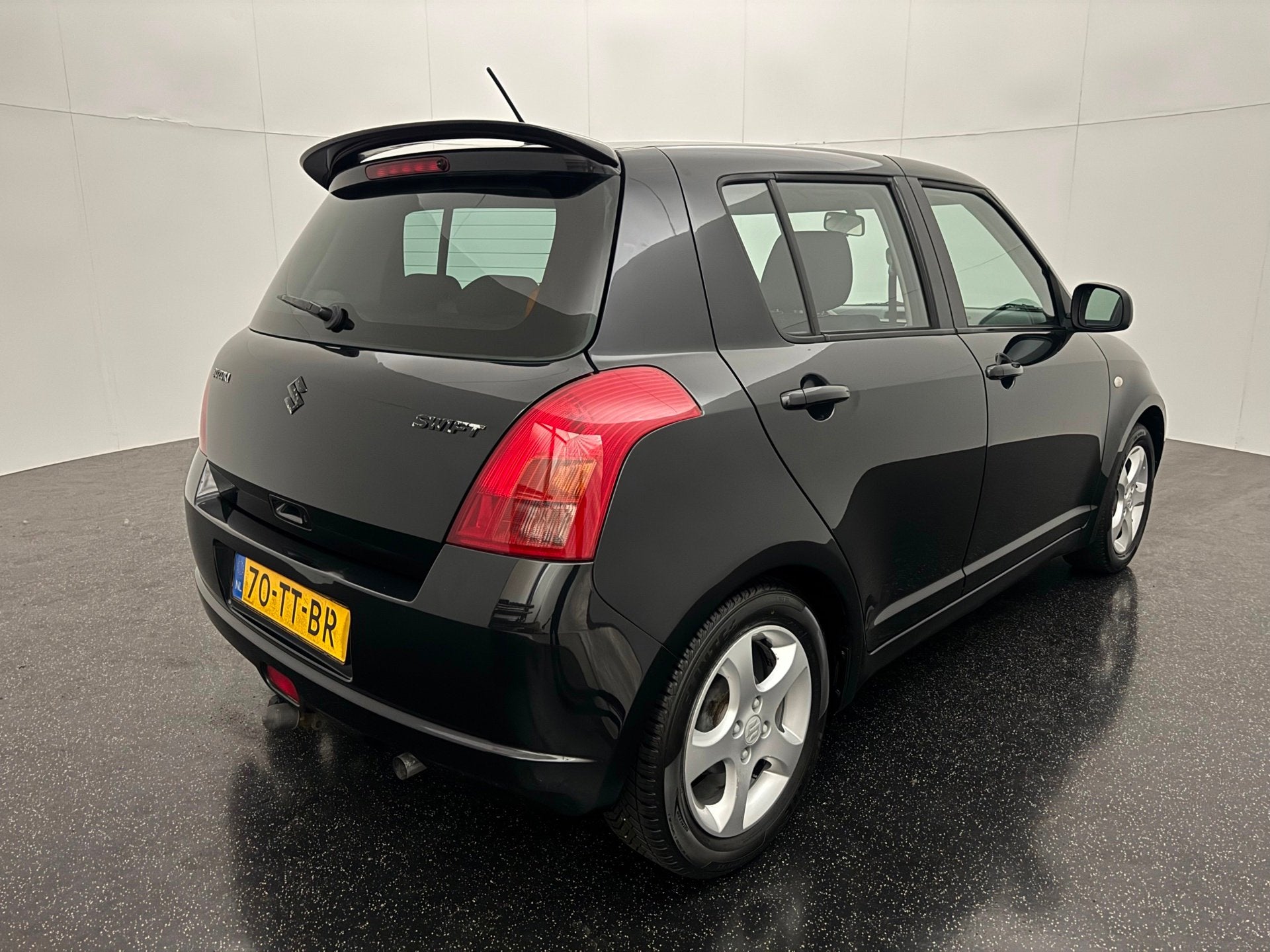 Suzuki Swift 1.3 Shogun Gereviseerde bak! Airco/Trekhaak, Auto's, Suzuki, Voorwielaandrijving, Emergency brake assist, 965 kg