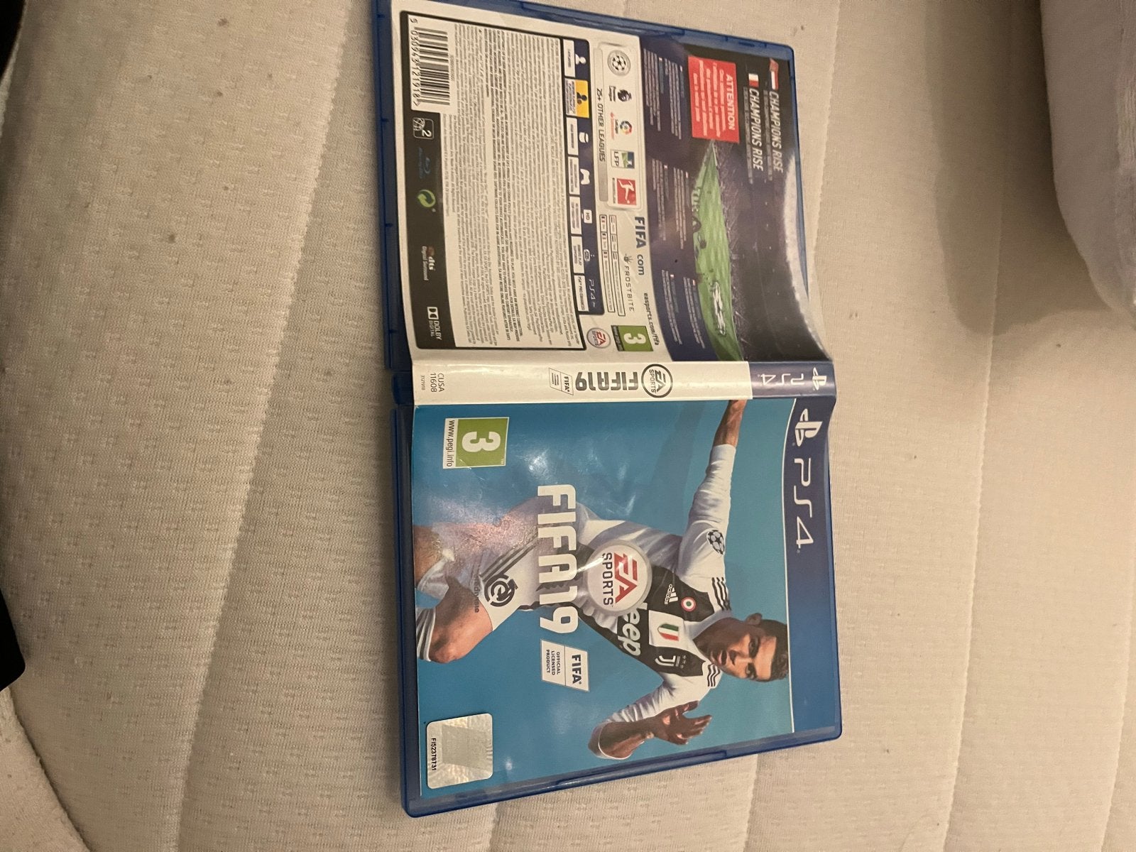 FIFA 19 voor PlayStation 4 - Voetbalgame, Gebruikt, Eén computer, Ophalen of Verzenden, Sport