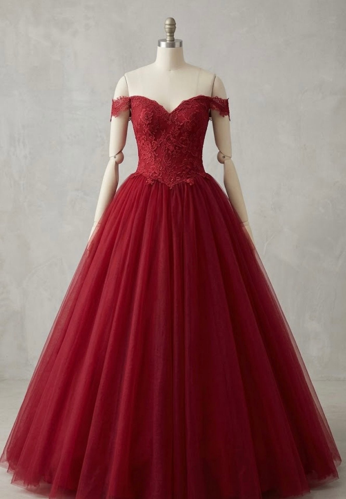 Bordeauxrode off-shoulder baljurk, Kleding | Dames, Gelegenheidskleding, Ophalen, Galajurk, Zo goed als nieuw, Maat 36 (S)