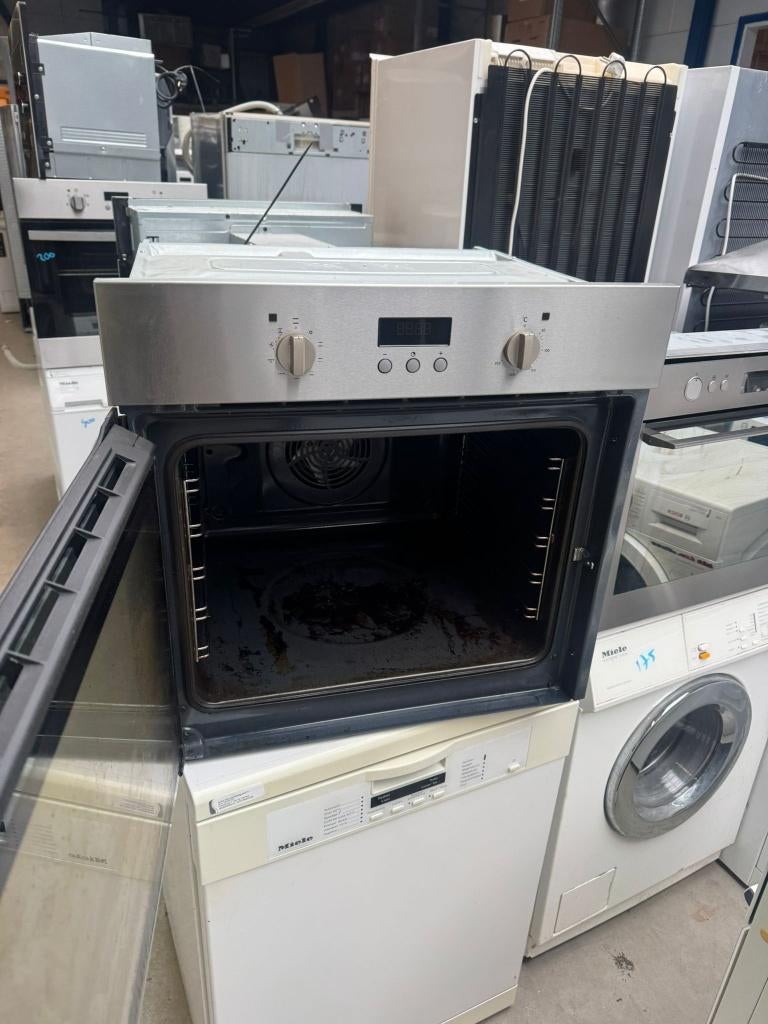 ATAG oven schoon garantie bezorging 60 cm, Oven, Hete lucht, Ophalen of Verzenden, Zo goed als nieuw