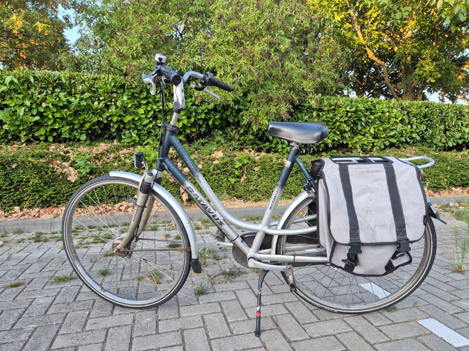 Damesfiets/studentenfiets, Fietsen en Brommers, Elektrische fietsen, Ophalen, Gebruikt, Batavus
