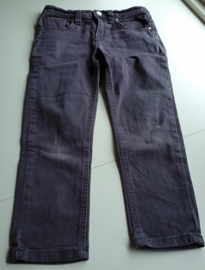 H&M paarse spijkerbroek - maat 122 (6-7 jaar), Kinderen en Baby's, Kinderkleding | Maat 122, Gebruikt, Jongen of Meisje, H&M, Ophalen