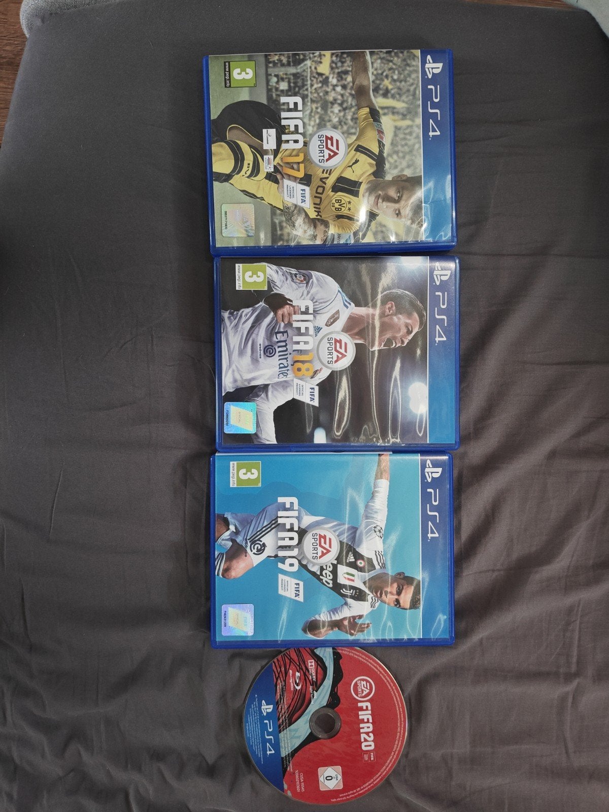 FIFA PS4 Games: FIFA 17, 18, 19 en 20, Gebruikt, 2 spelers, Ophalen of Verzenden, Eén computer