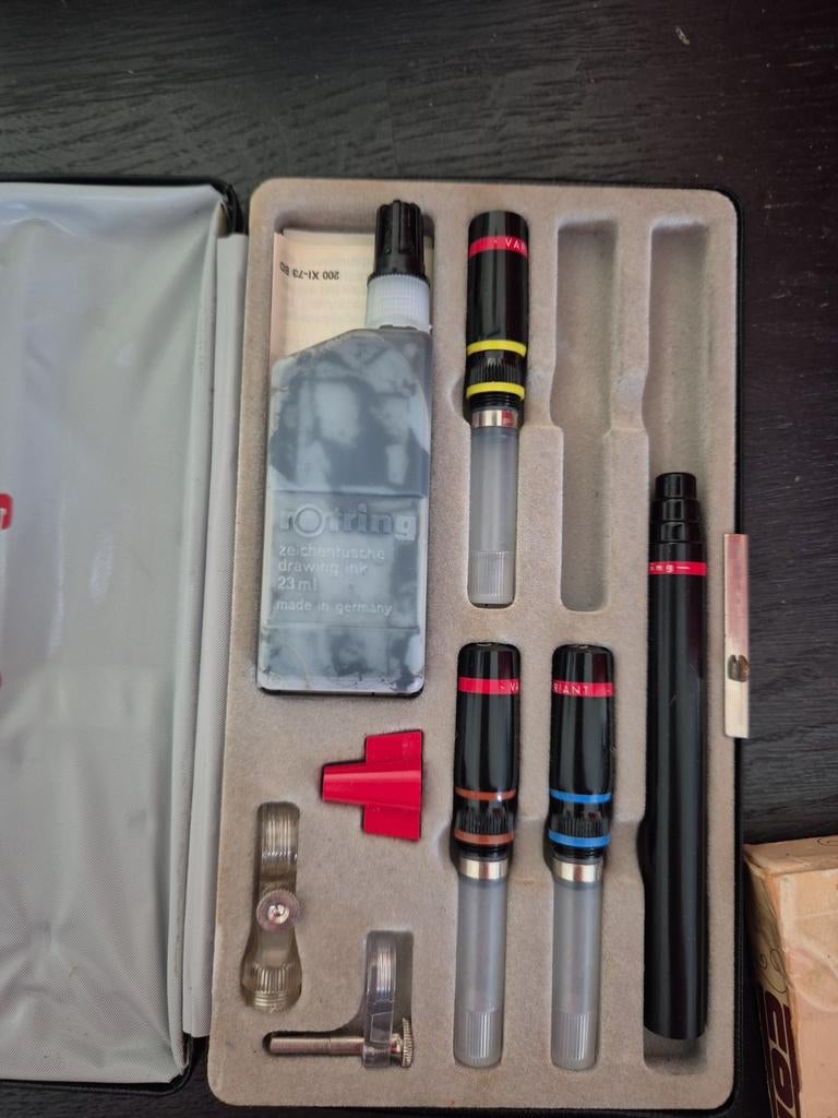 Rotring Tekenpennenset voor Technisch Tekenen, Hobby en Vrije tijd, Ophalen of Verzenden, Gebruikt, Overige typen