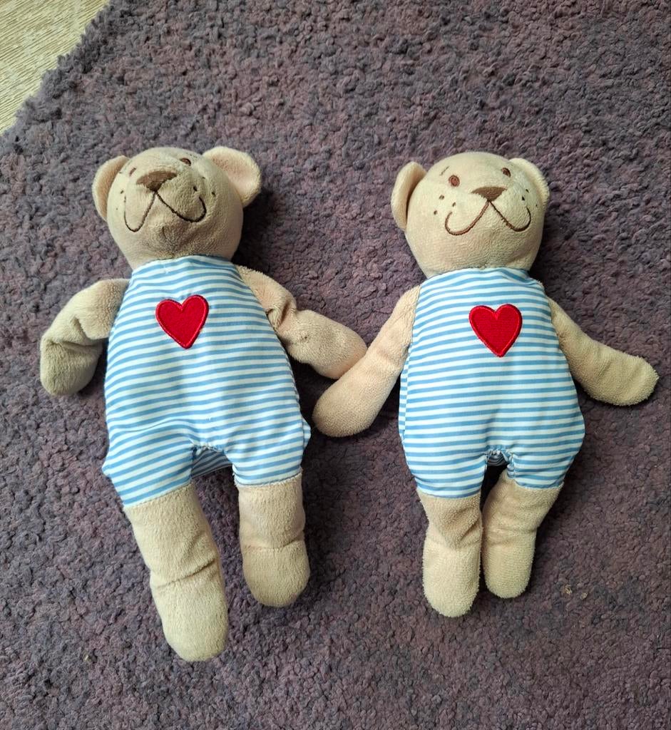 Ikea beertjes met hartje, Verzamelen, Beren en Cherished Teddies, Ophalen, Zo goed als nieuw, Stoffen beer, Overige merken