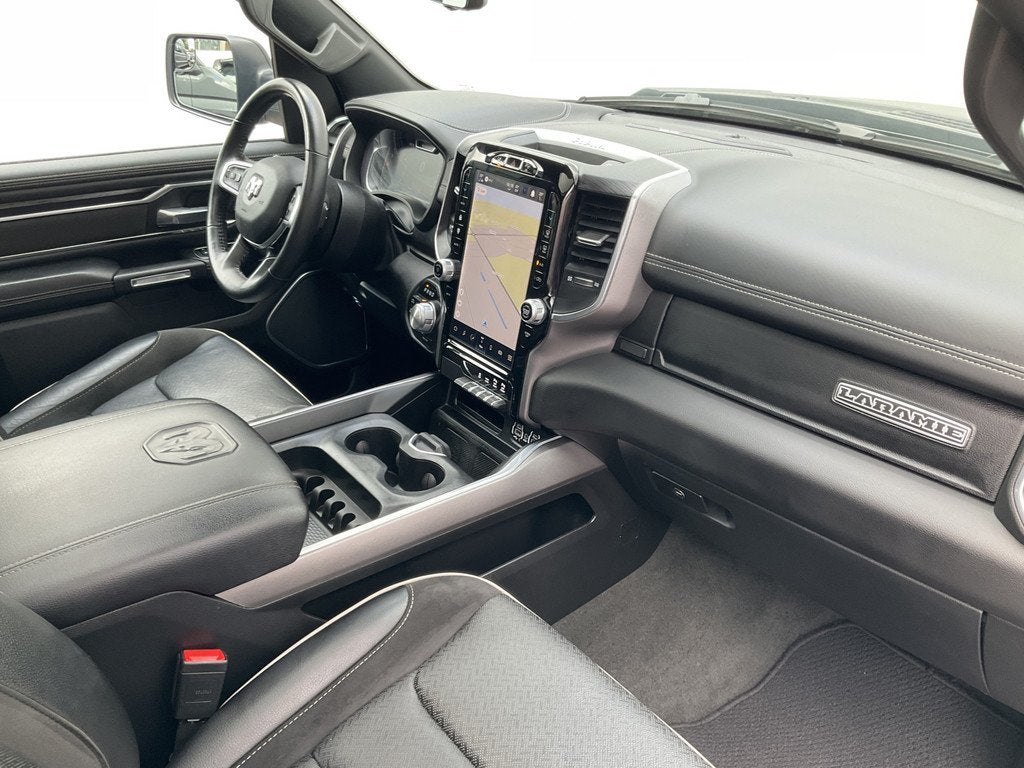 Dodge Ram 1500 5.7 V8 4x4 Crew Cab Limited Laramie Trekhaak, Auto's, Dodge, Automaat, Gebruikt, 5654 cc, 402 pk