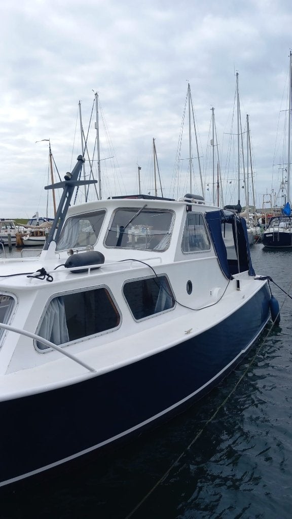 Akerboom stalen kajuitboot 8.35m met VW dieselmotor, Ophalen, Gebruikt, Aluminium, Diesel