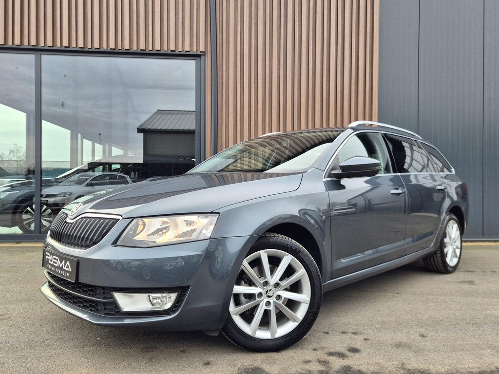 Skoda Octavia Combi 1.4 TSI Greentech Ambition Businessline, Auto's, Skoda, Euro 5, Stof, Gebruikt, Zwart