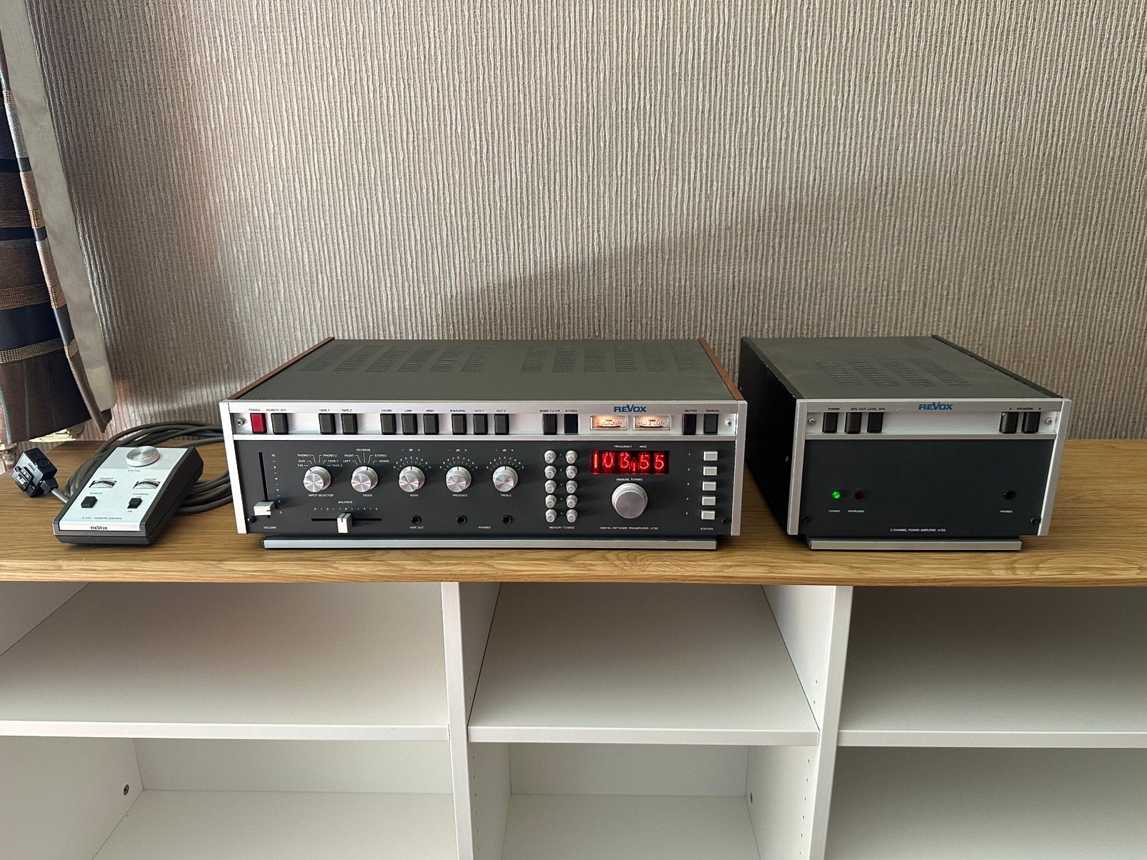 Revox A720 + Revox A722, Refurbished, 60 tot 120 watt, Stereo, Ophalen