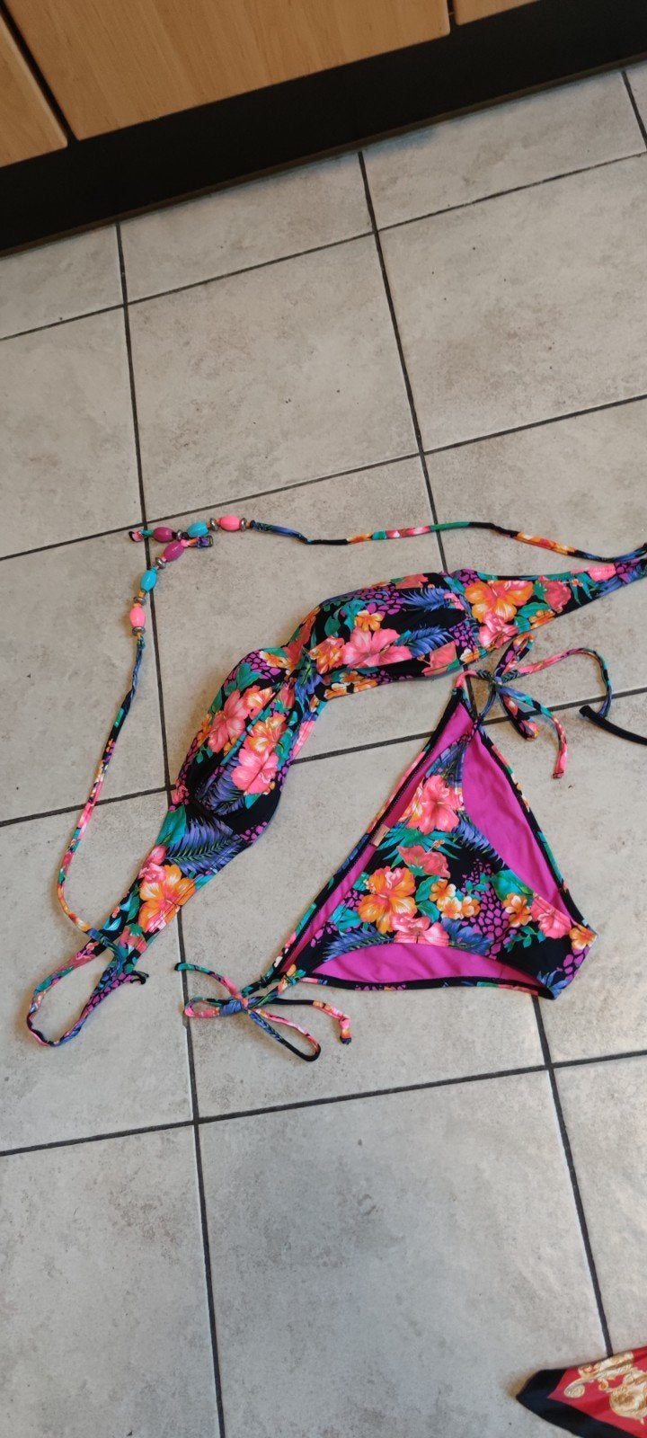 HUNKEMÖLLER en SHEIN bikini maat M tot L, Ophalen of Verzenden, Zo goed als nieuw, Bikini