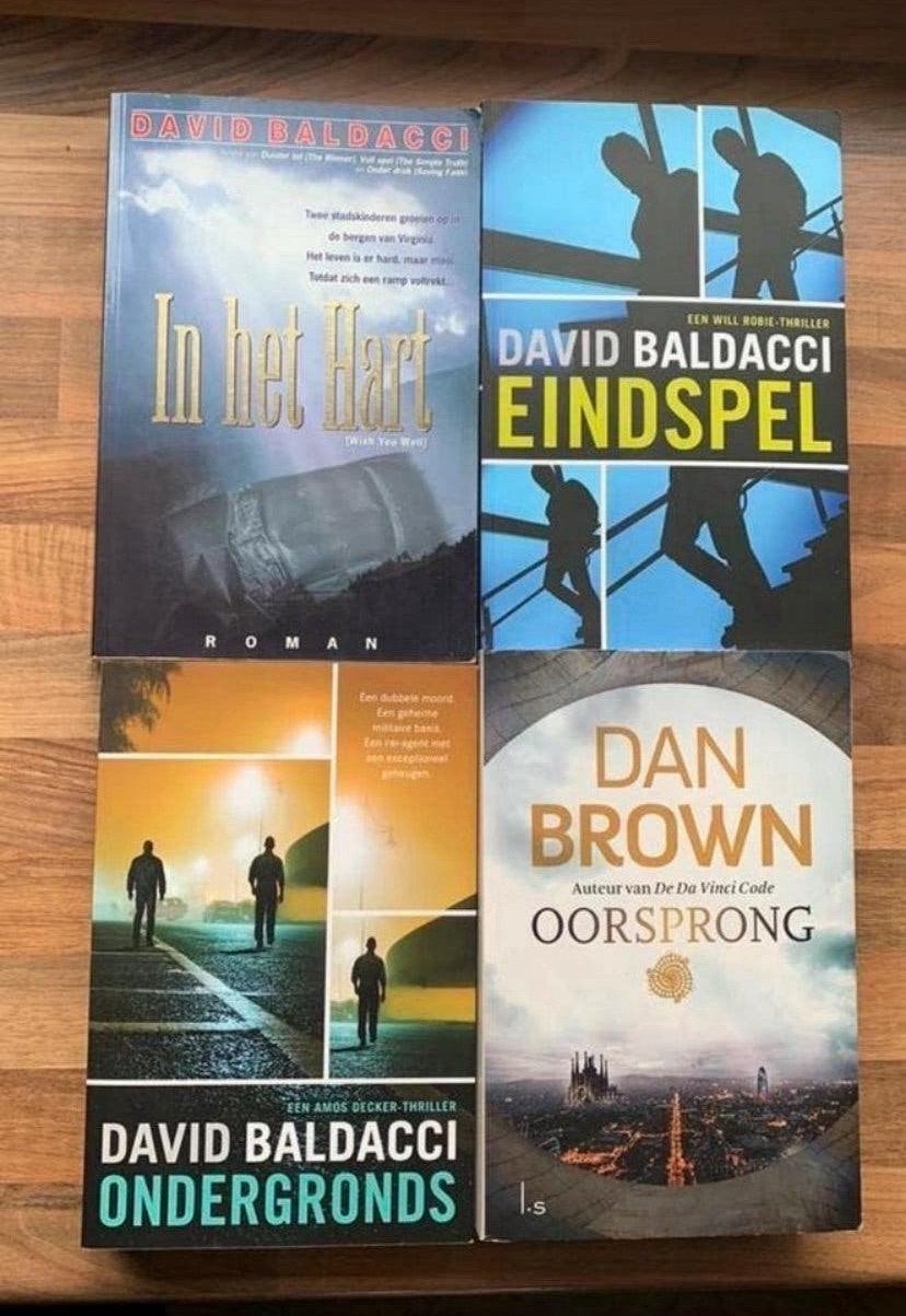 4 thrillers oa brown, Ophalen of Verzenden, Zo goed als nieuw