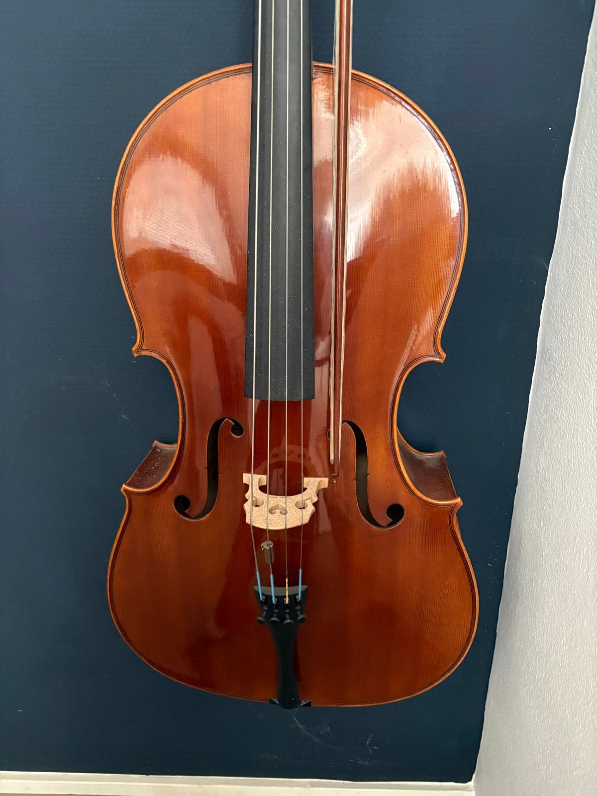 Ezabel Cello 3/4 met strijkstok en hoes, Muziek en Instrumenten, Ophalen, Gebruikt, 3/4-cello, Met koffer