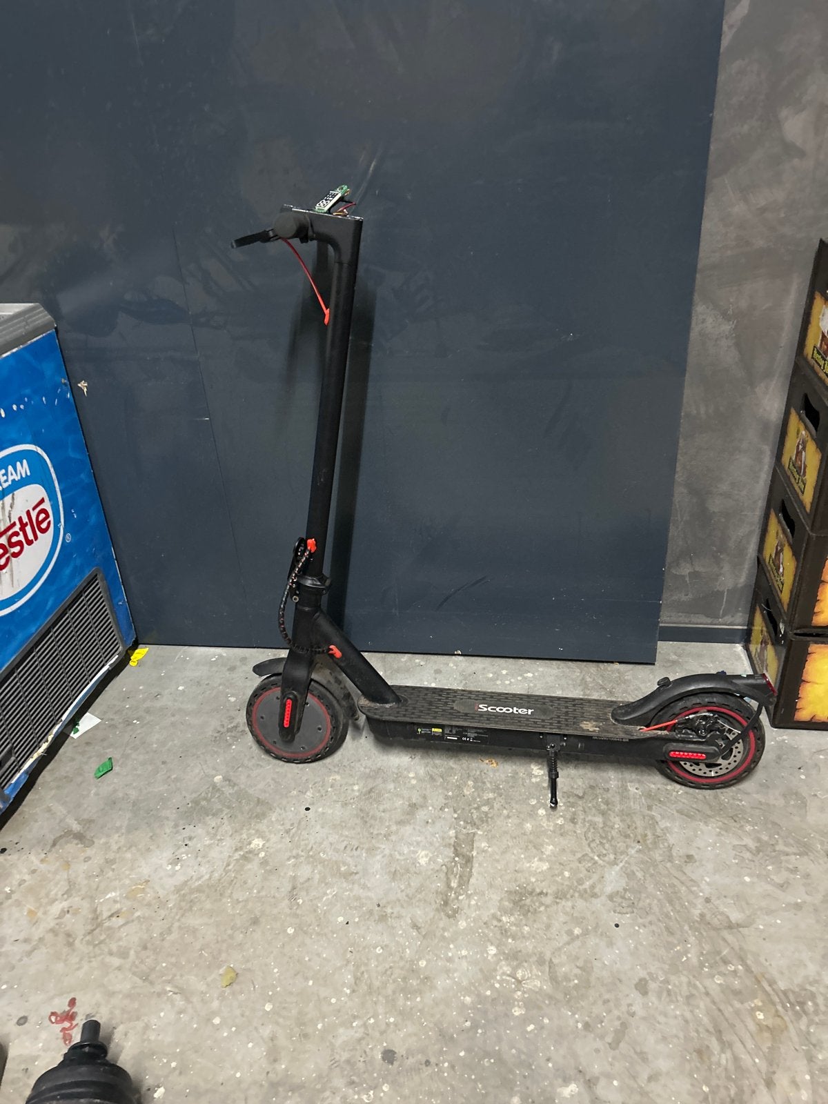 Elektrische step (E-scooter) met oplader - opknapper, Ophalen, Gebruikt, Elektrische step (E-scooter)