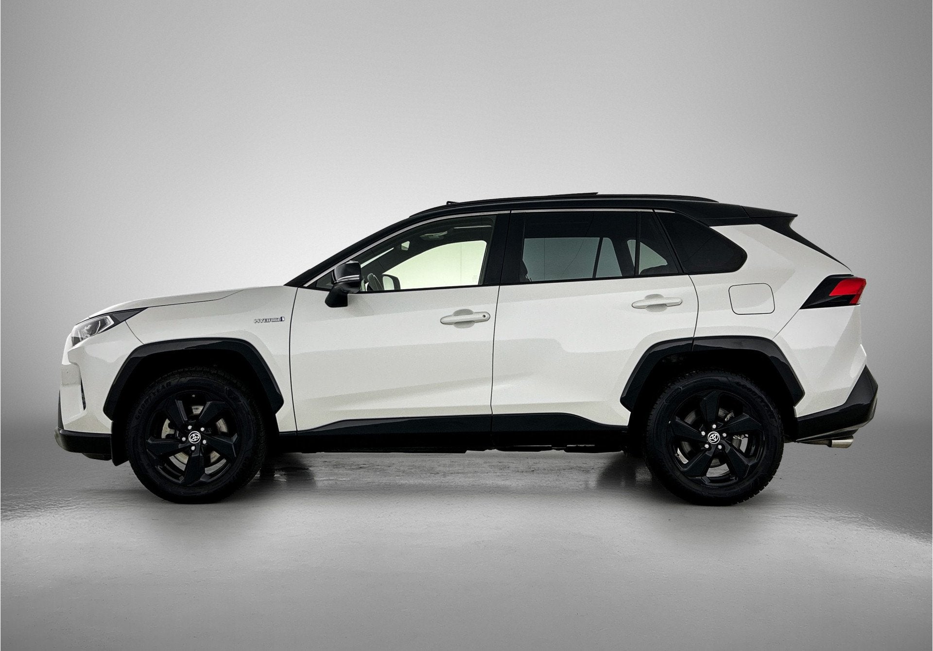 Toyota RAV4 2.5 Hybrid AWD Bi-Tone Innovation Pack | BTW Voe, Automaat, 12 maanden, Gebruikt, 4 cilinders