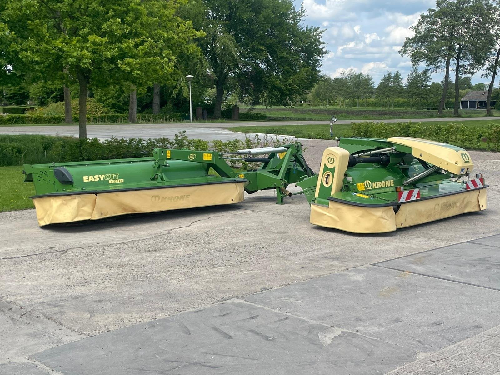 Krone F 320 CV Easy cut Easycut R 320 CV Maaicombie Easycut, Zakelijke goederen, Agrarisch | Werktuigen, Overige, Oogstmachine