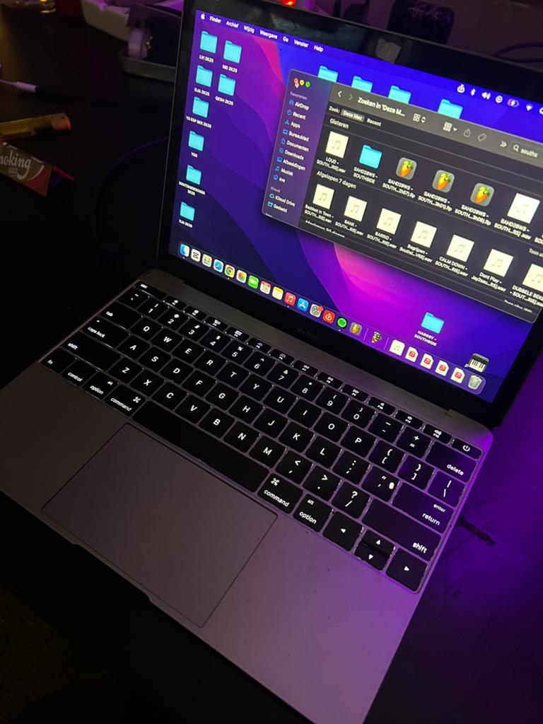 Macbook Monterey Air, Computers en Software, Apple Macbooks, Ophalen, 13 inch, Minder dan 2 Ghz, Zo goed als nieuw