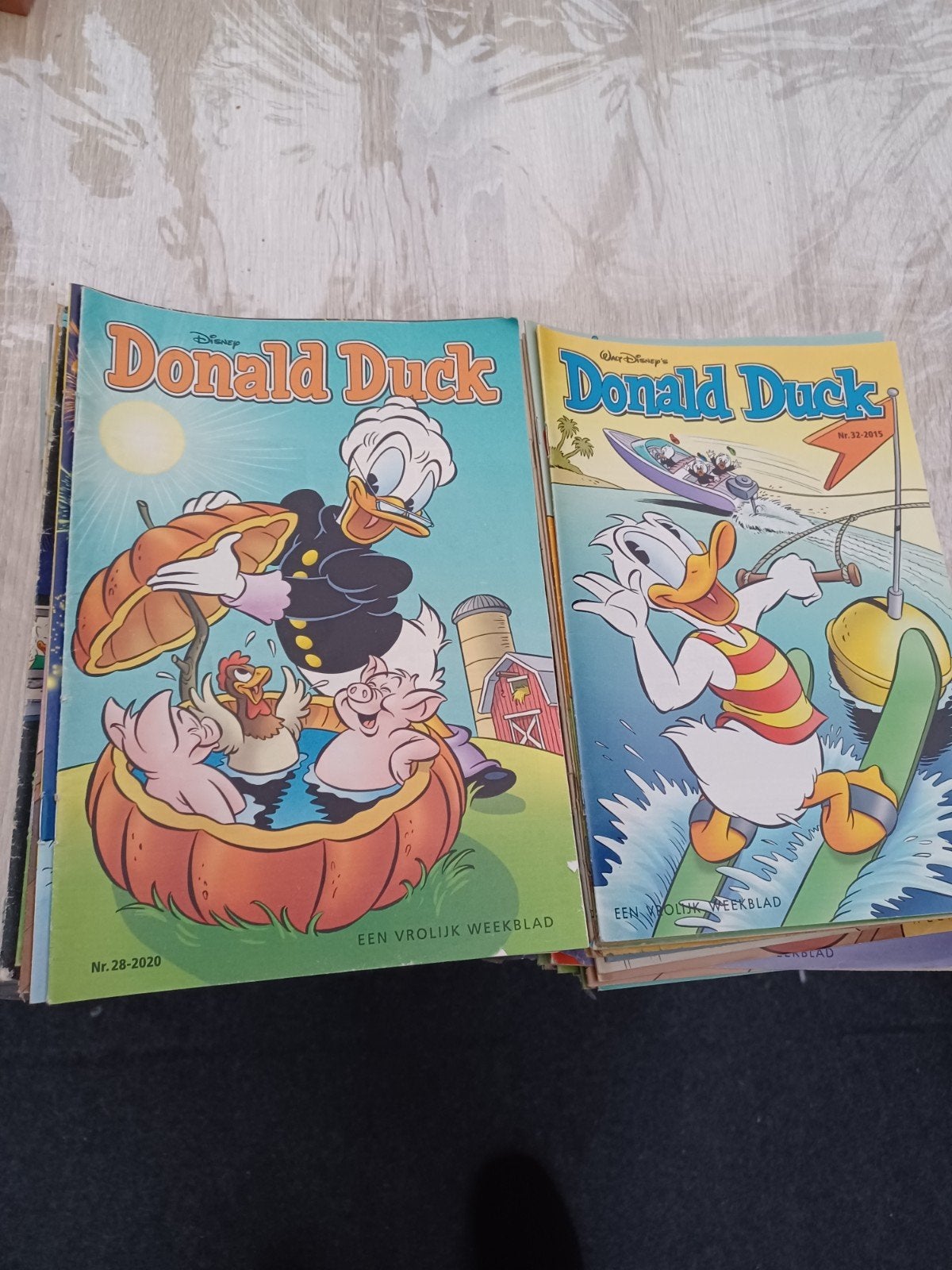 donald duck 100 stuks, Meerdere comics, Ophalen of Verzenden, Zo goed als nieuw, Europa