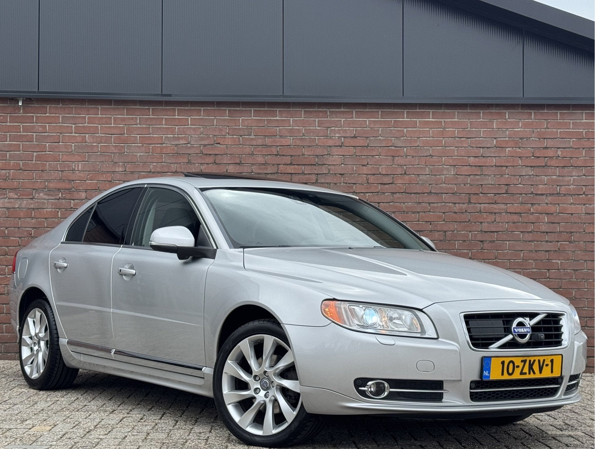 Volvo S80 2.0 T5 LIMITED EDITION | NL-AUTO! | LEDER! | DAK!, Auto's, Euro 5, Zwart, 4 cilinders, Bedrijf