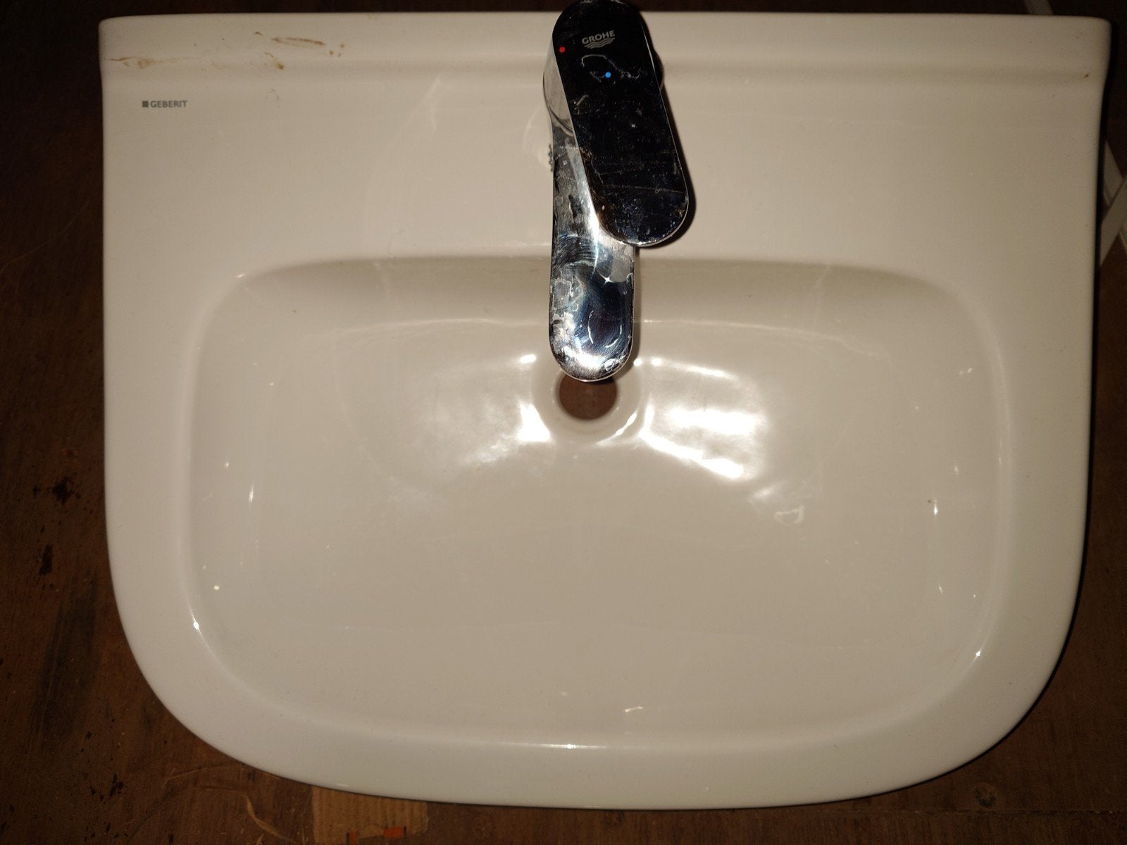 Wastafel met Grohe mengkraan, Doe-het-zelf en Verbouw, Sanitair, Ophalen, Nieuw, Wastafel