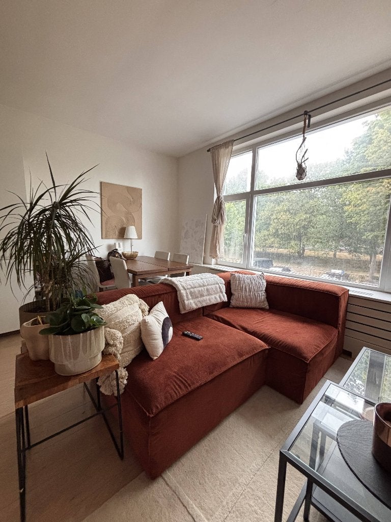 Modulaire Hoekbank Terracotta Rib Velvet – Zeer Goede Staat, Huis en Inrichting, Banken | Bankstellen, Zo goed als nieuw, Hoekbank