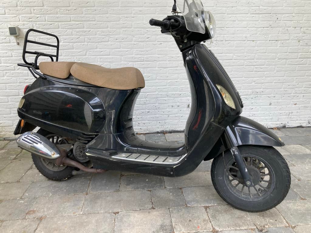 Gerray Star RY50QT-16 Scooter - 25 km/u Benzine, Fietsen en Brommers, Ophalen of Verzenden, Gebruikt, Overige typen, Overige merken
