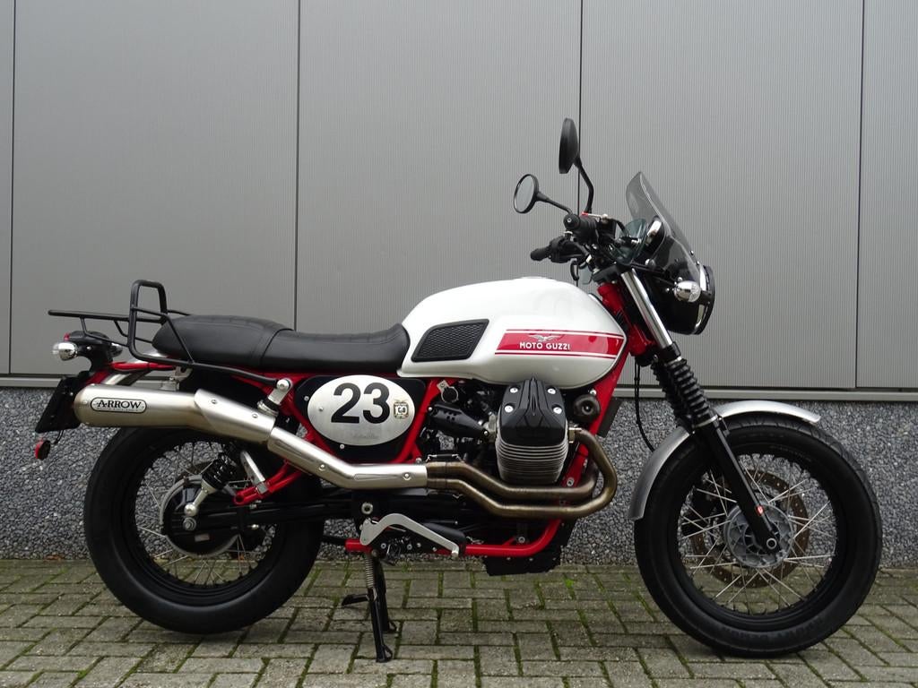 Moto Guzzi V 7 II STORNELLO ABS (bj 2016), Motoren, 744 cc, Bedrijf, Toermotor