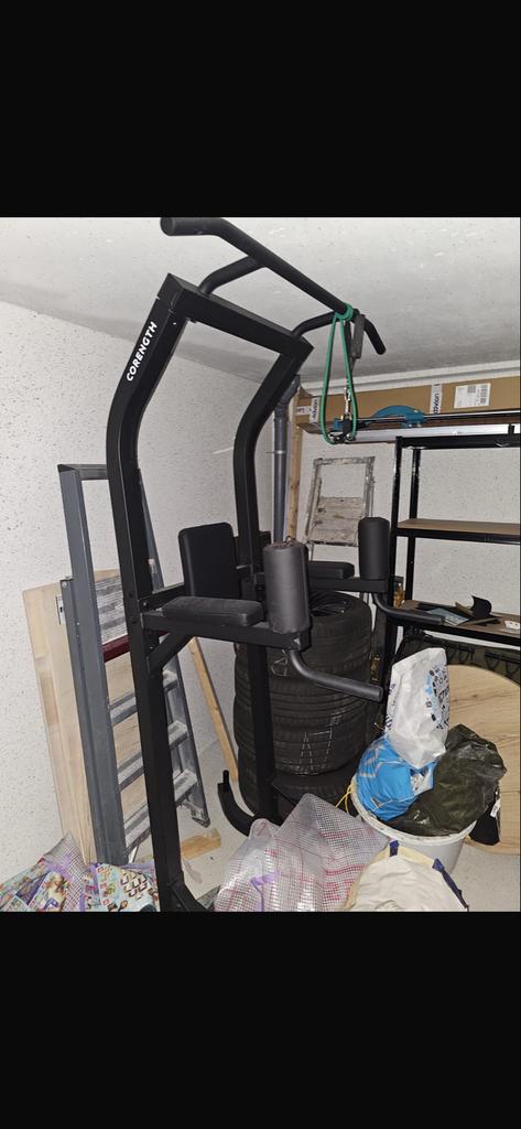 Stabiele Power Tower - Perfect voor Krachttraining, Ophalen, Krachtstation, Armen, Zo goed als nieuw