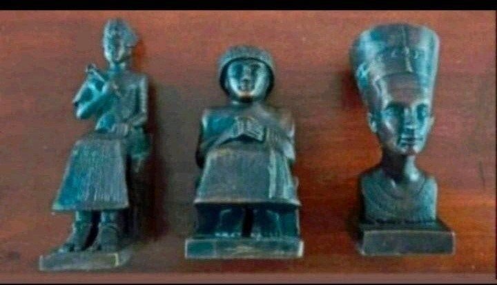 brons / bronzen egyptische beeldjes, Ophalen, Zo goed als nieuw