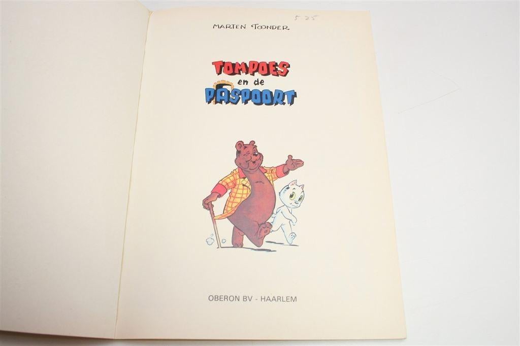 Tom Poes — Het Paspoort [1978] — Deel 11, Boeken, Stripboeken, Eén stripboek, Ophalen of Verzenden, Gelezen