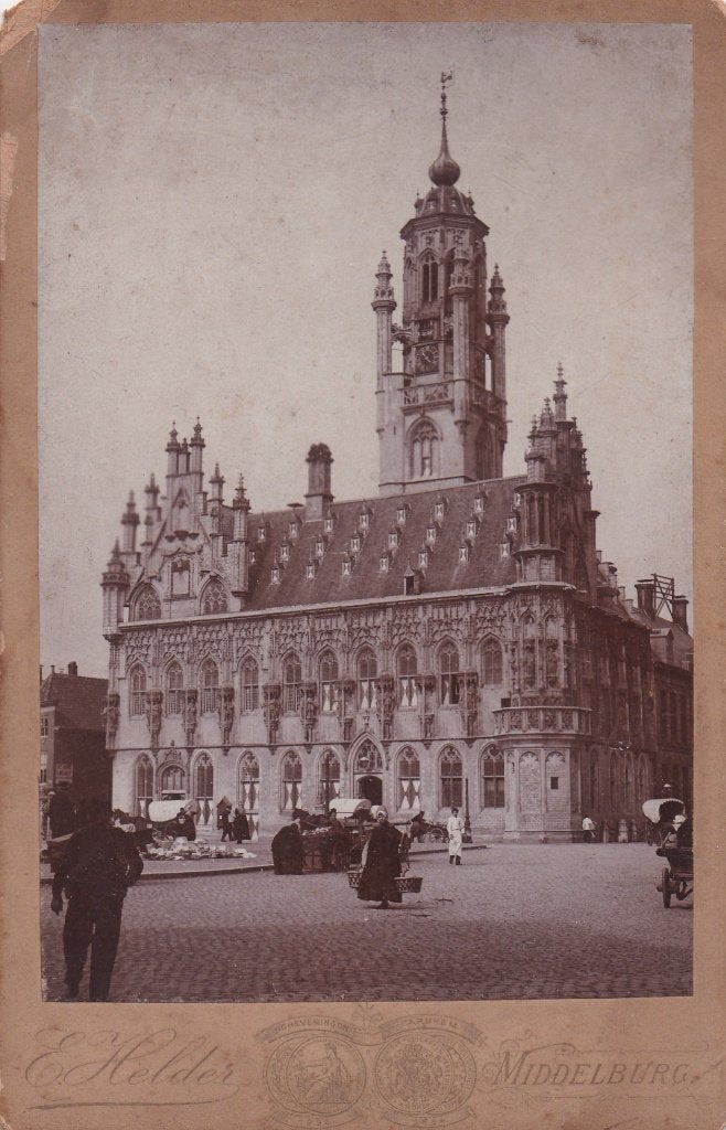 CDV - Foto op karton - MIDDELBURG - ca. 1900 - E. Helder, Verzamelen, Gebruikt, Foto, Ophalen of Verzenden, Gebouw