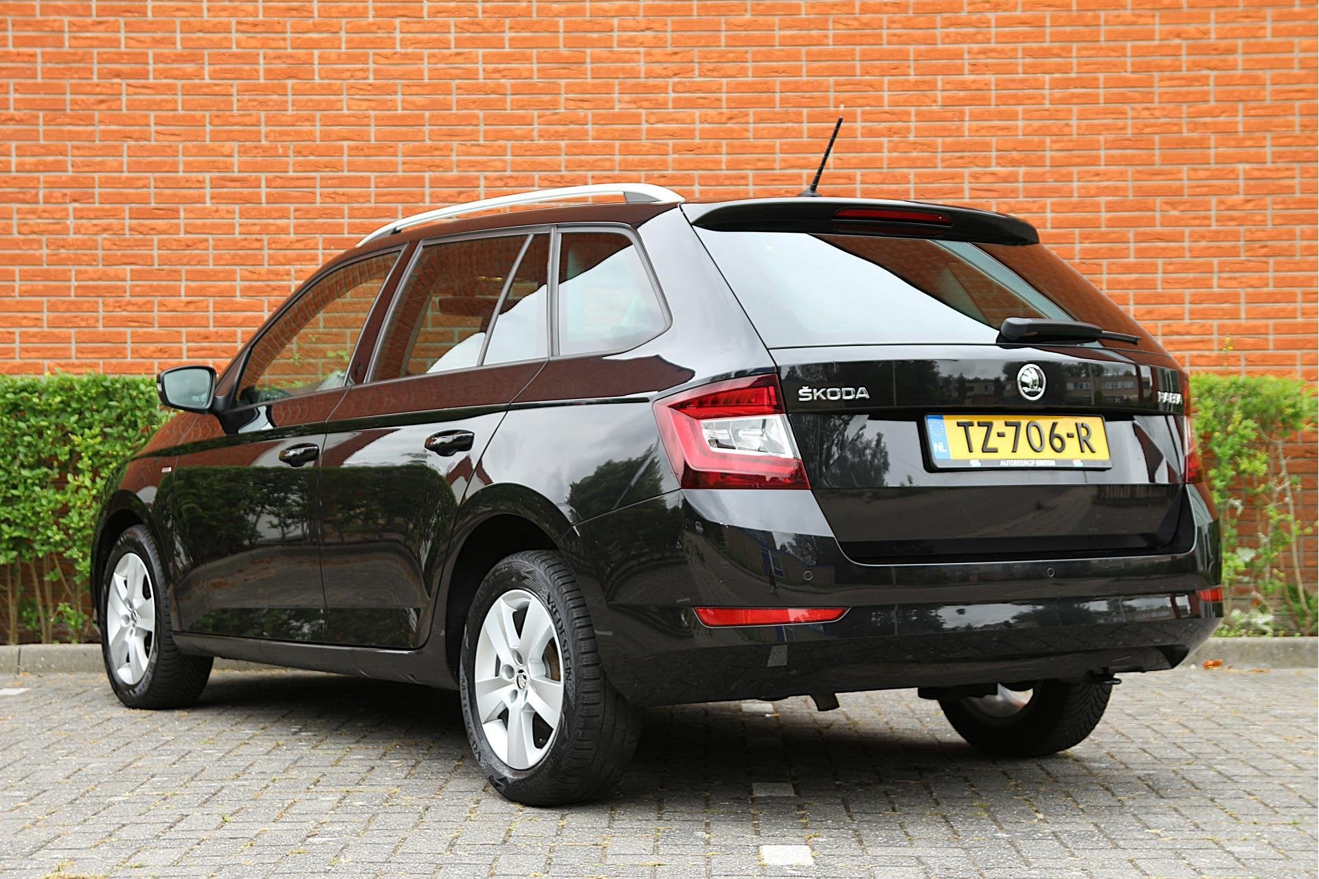 SKODA Fabia Combi 1.0 TSI 96pk Clever | NL-auto | Navigatie, Voorwielaandrijving, Stof, Gebruikt, 1041 kg