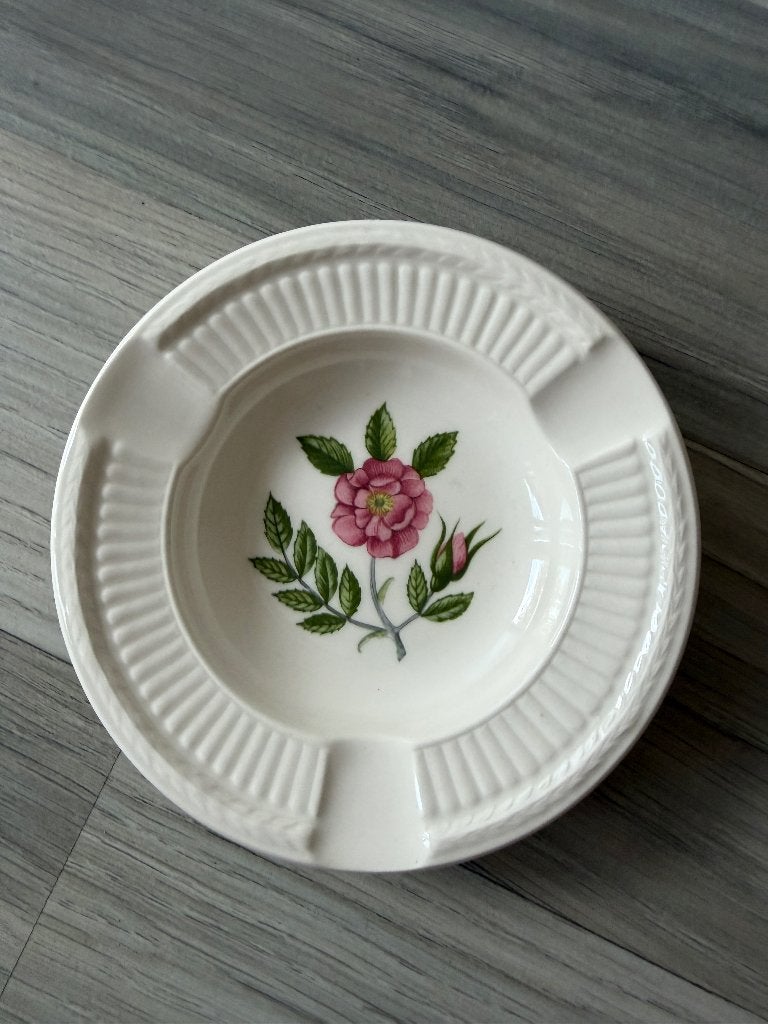 wedgwood asbakje  /  theezakjeslegger, Antiek en Kunst, Ophalen of Verzenden