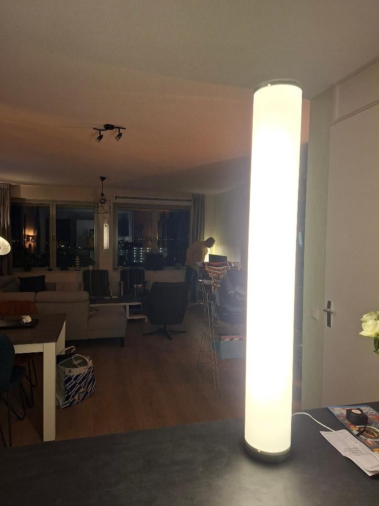 moderne led staande lamp, Huis en Inrichting, Ophalen, Gebruikt, Overige fittingen, Led-lamp