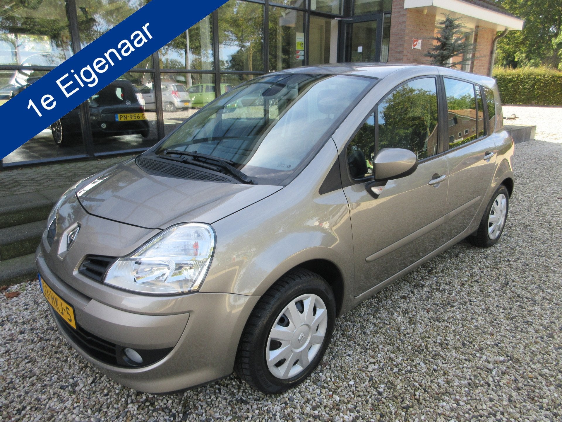 Renault Grand Modus 1.6-16V automaat airco (bj 2009), Auto's, Stof, Gebruikt, 4 cilinders, Beige