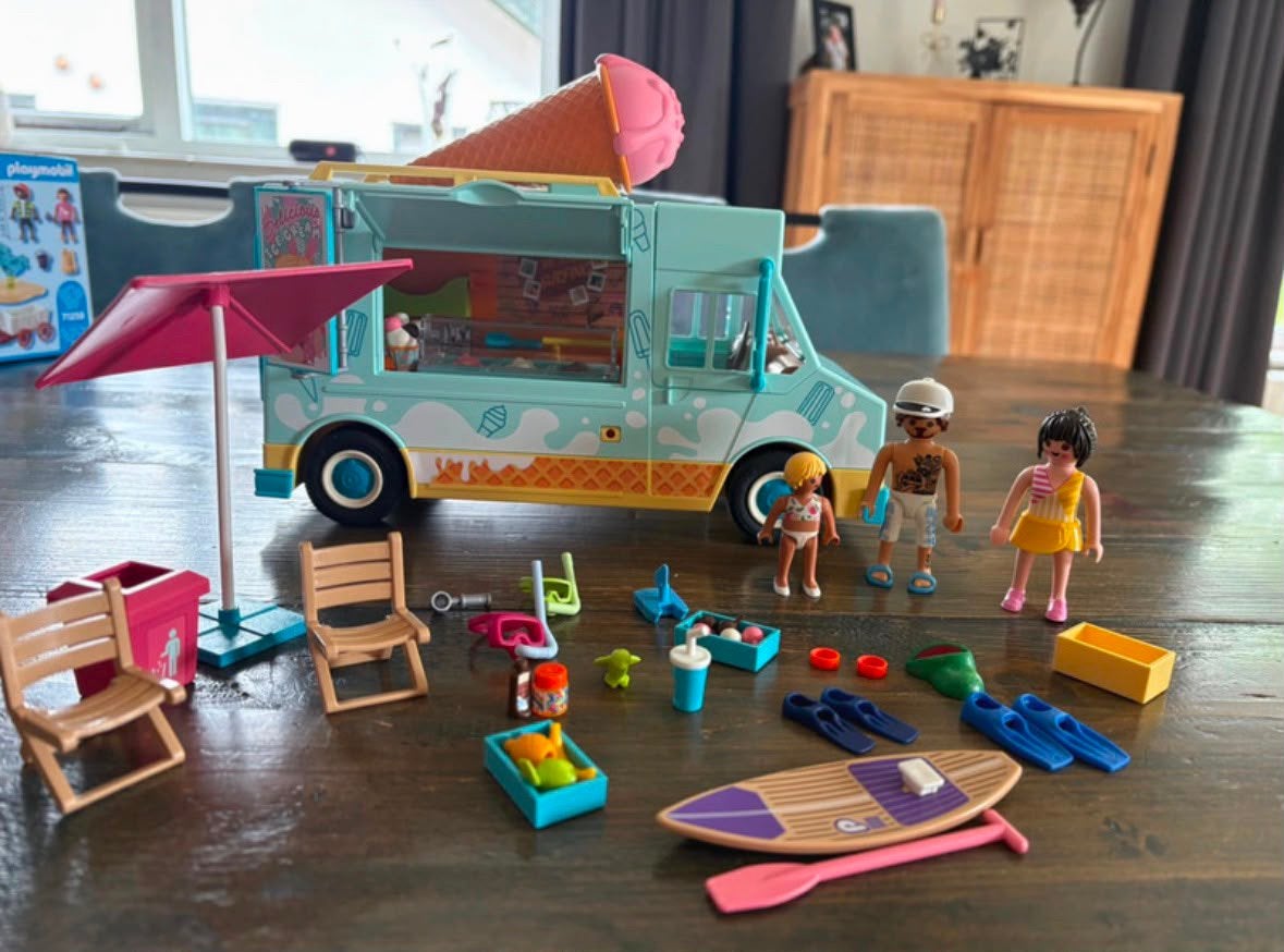 Playmobil ijscowagen en surfshop 71904, Ophalen of Verzenden, Zo goed als nieuw, Complete set