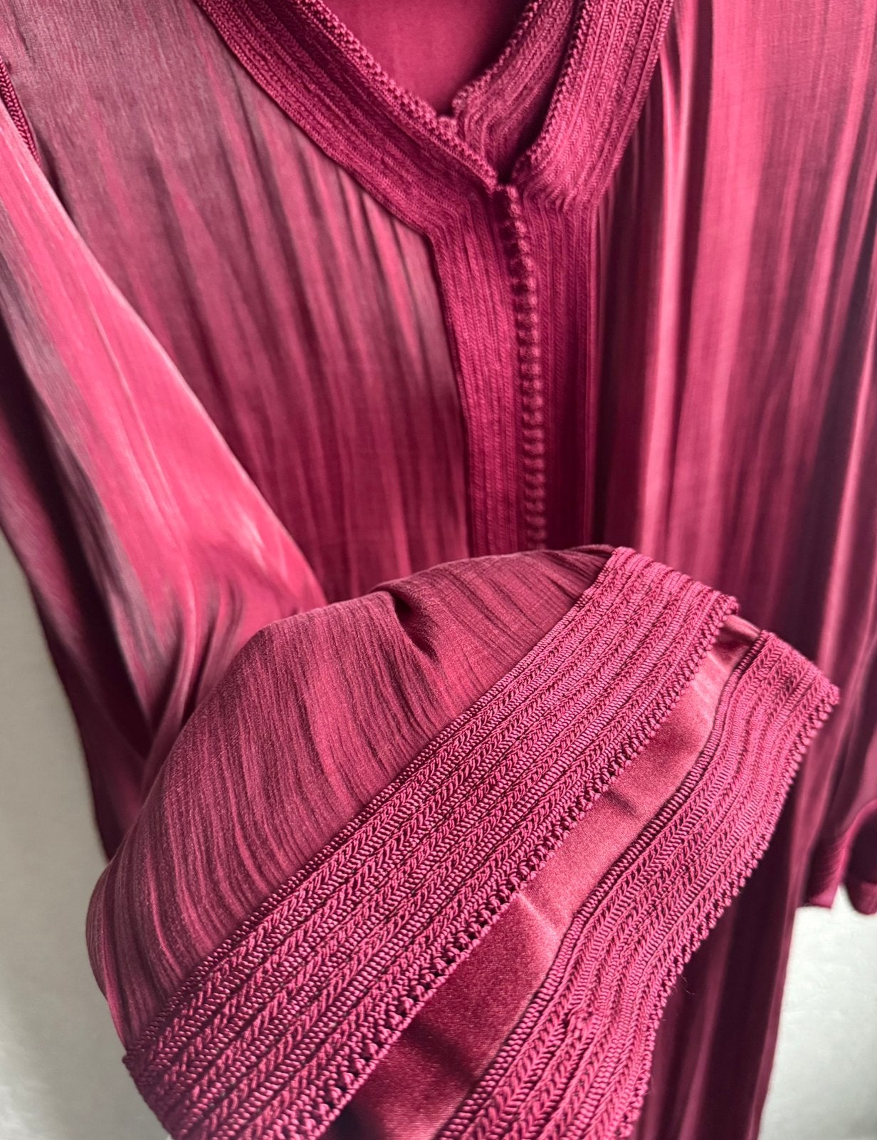 2 delige Takchita organza burgundy/ bordeaux, Maat 38/40 (M), Overige typen, Ophalen of Verzenden, Zo goed als nieuw