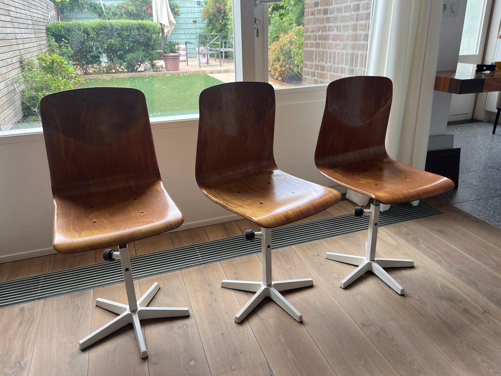Vintage schoolstoelen 3 stuks. Perfecte conditie, Ophalen, Bruin, Drie