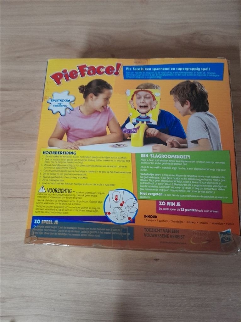 Pie face - slagroom snoet - s1673, Hobby en Vrije tijd, Gezelschapsspellen | Bordspellen, Verzenden, Zo goed als nieuw