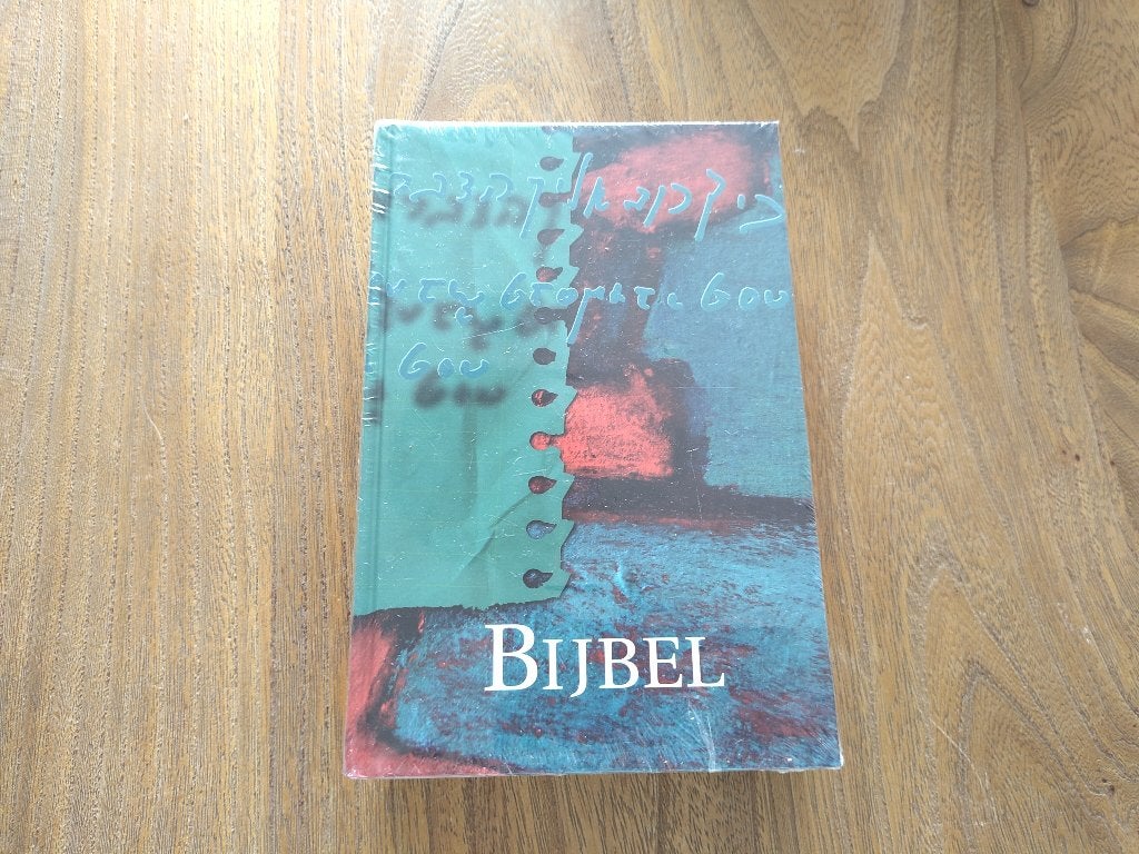 NBV Bijbel met deuterocanonieke boeken (in plastic), Ophalen of Verzenden, Nieuw, Christendom | Katholiek