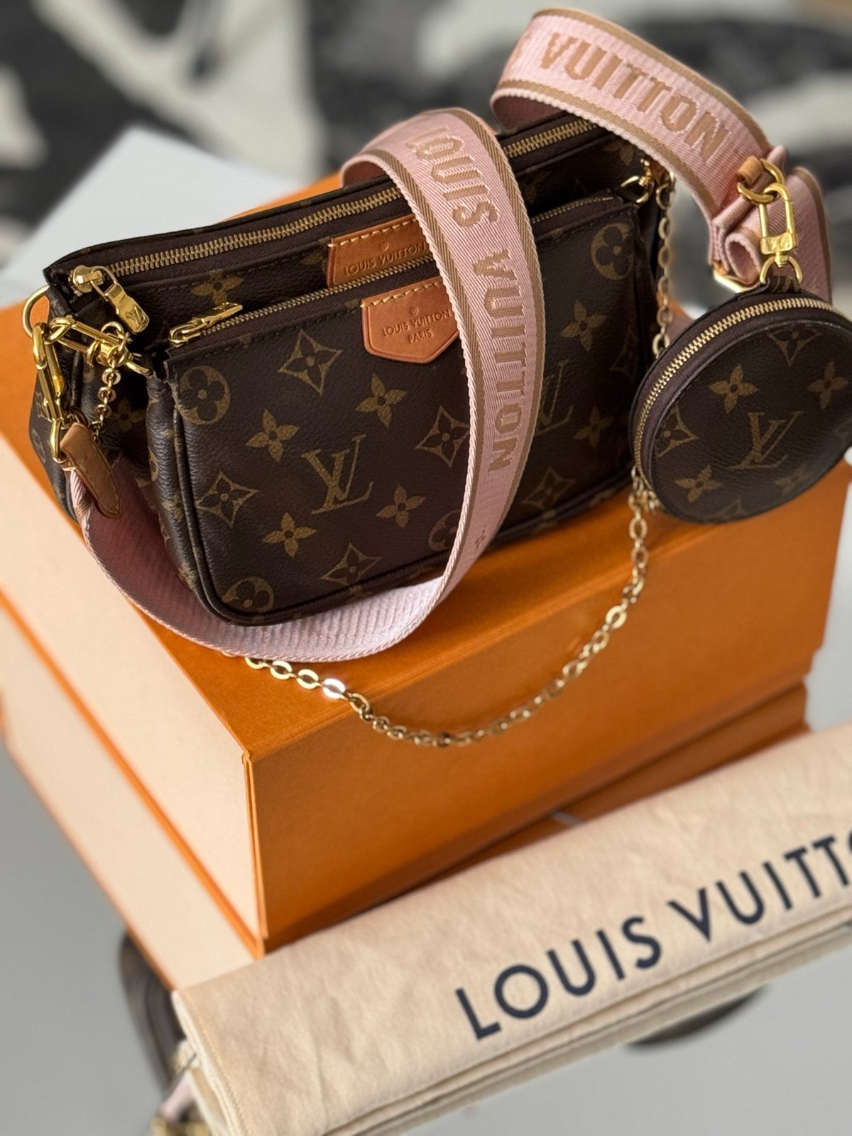 Louis Vuitton Multi Pochette Accessoires Monogram, Sieraden, Tassen en Uiterlijk, Ophalen of Verzenden, Gebruikt, Bruin, Schoudertasje